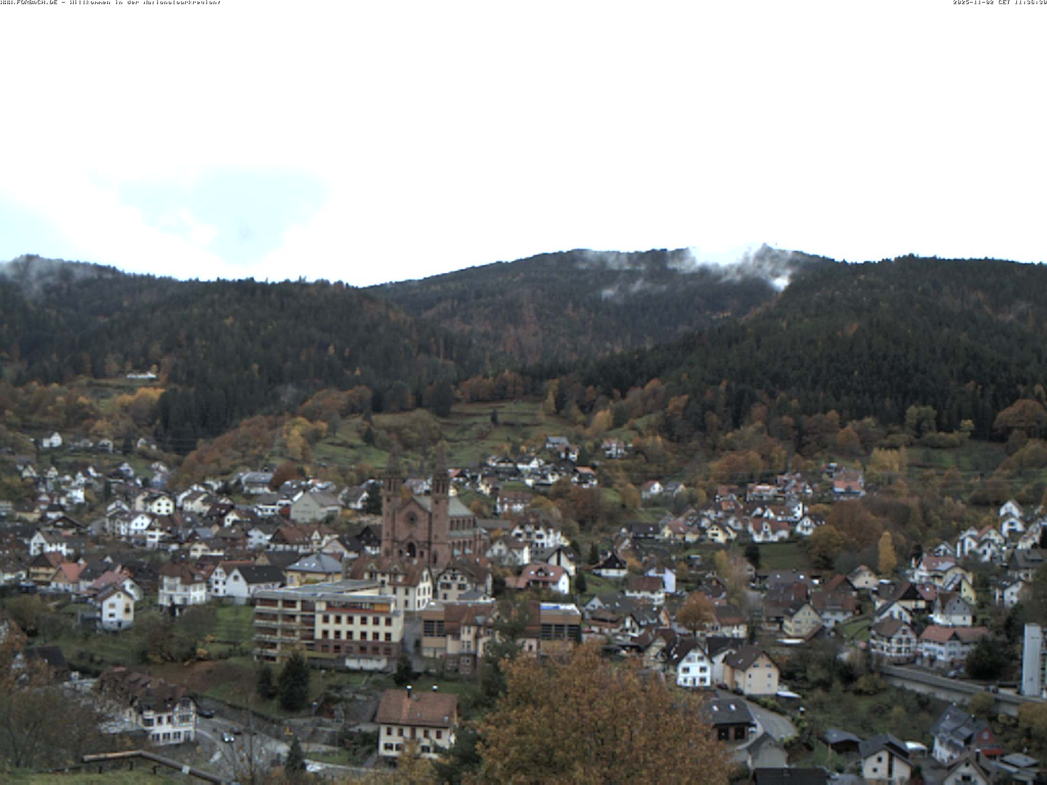 Blick über Forbach - aktuelles Bild der Forbacher Sonnenkamera