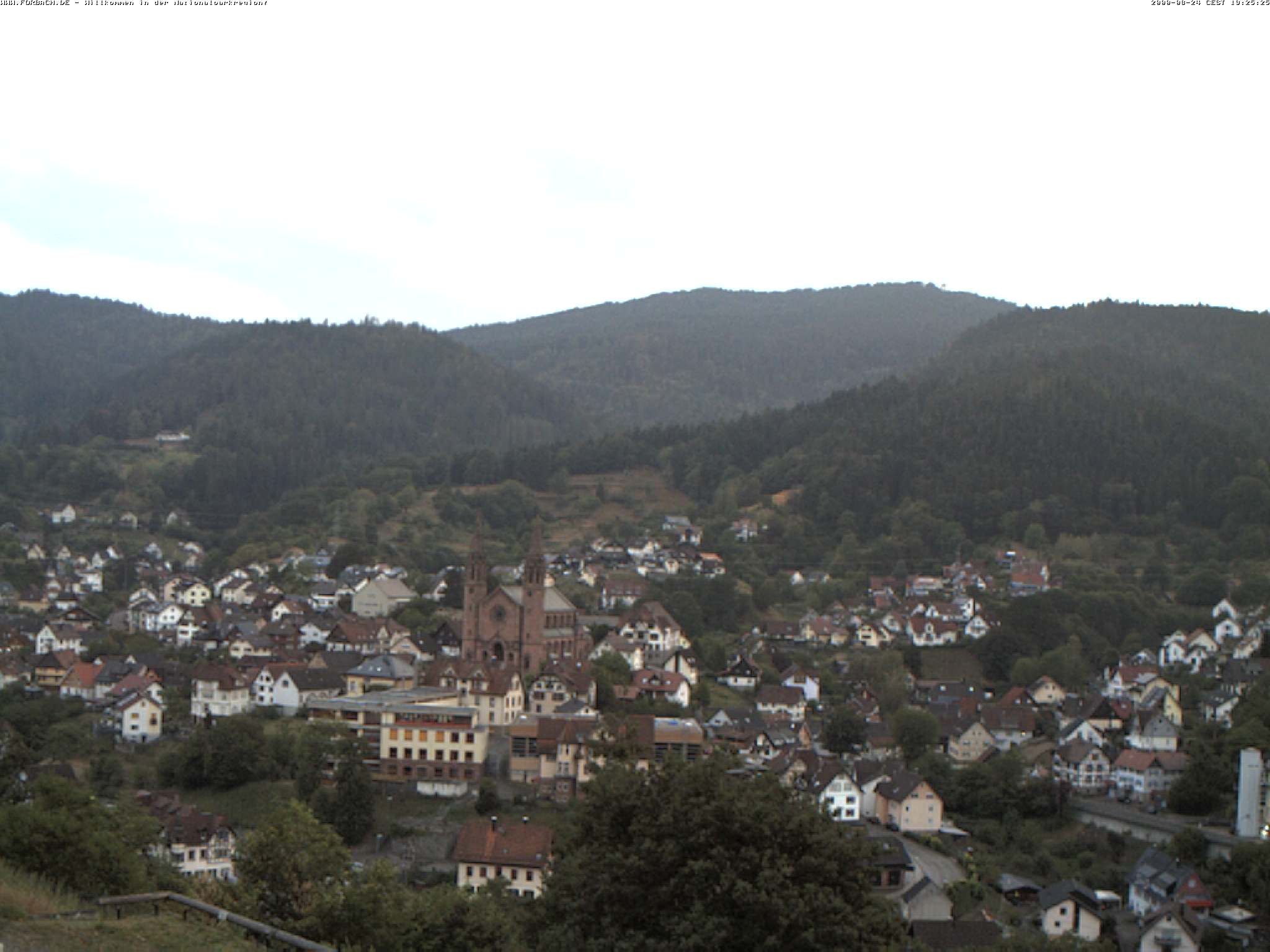 Blick über Forbach - aktuelles Bild der Forbacher Sonnenkamera